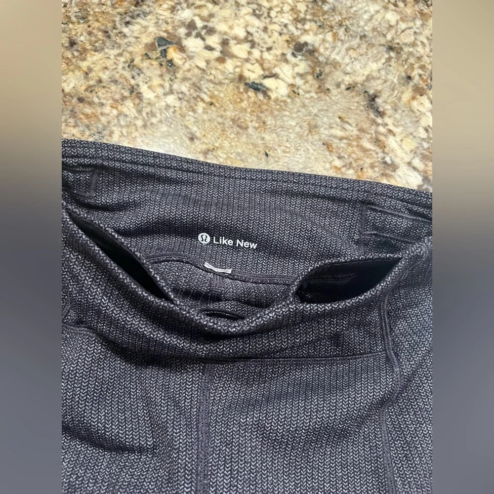 Lululemon Women’s Speed Up Tight 28”